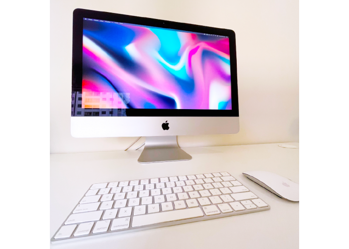 iMac 21,5”, 2017 - i5 Dual Core 2,4 GHz - 32 GB DDR4 - 250 GB SSD - Seminovo